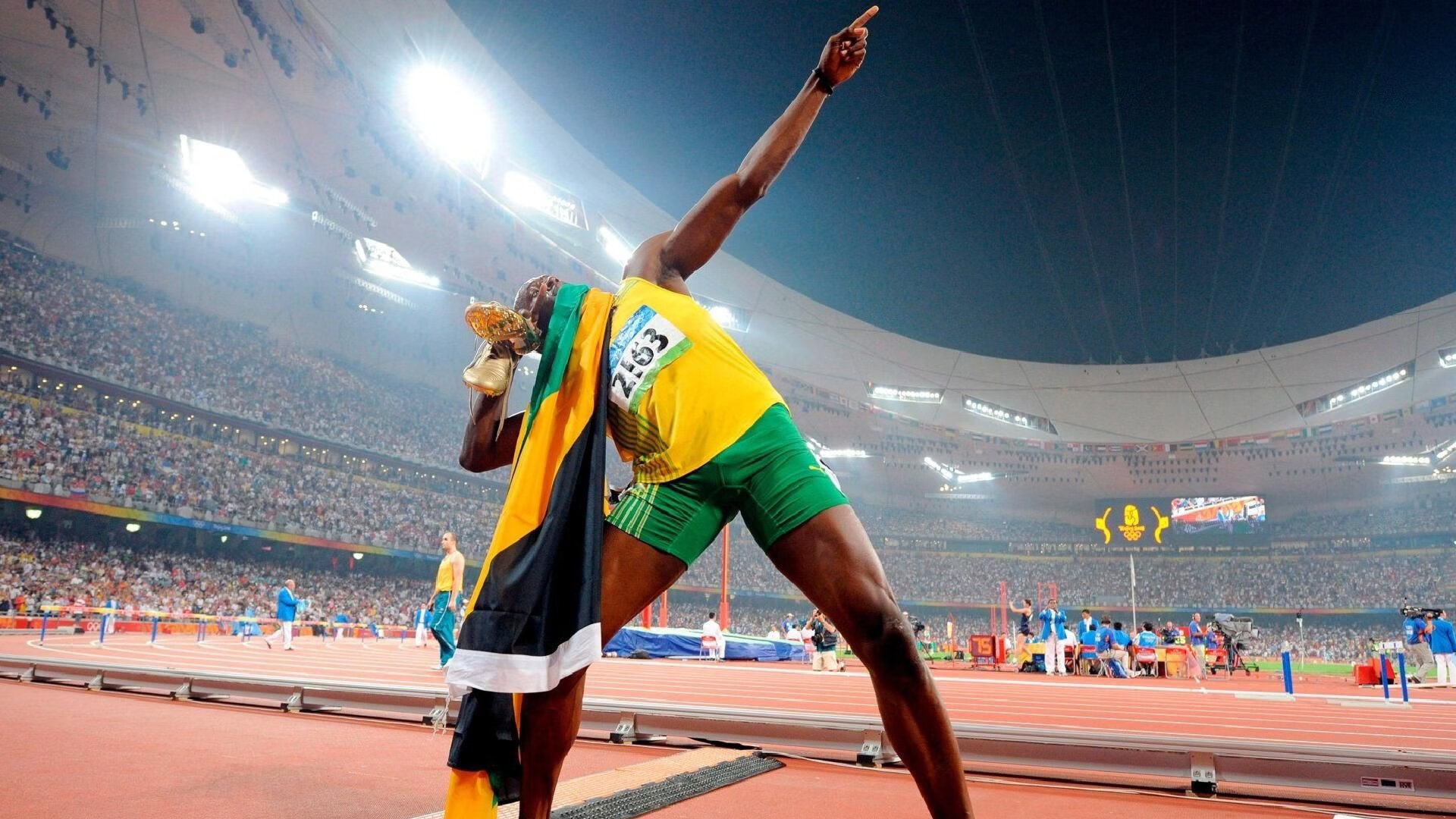 爱游戏平台-冠军争夺战：关键球员状态成最终胜负决定，冠军争夺赛第一局