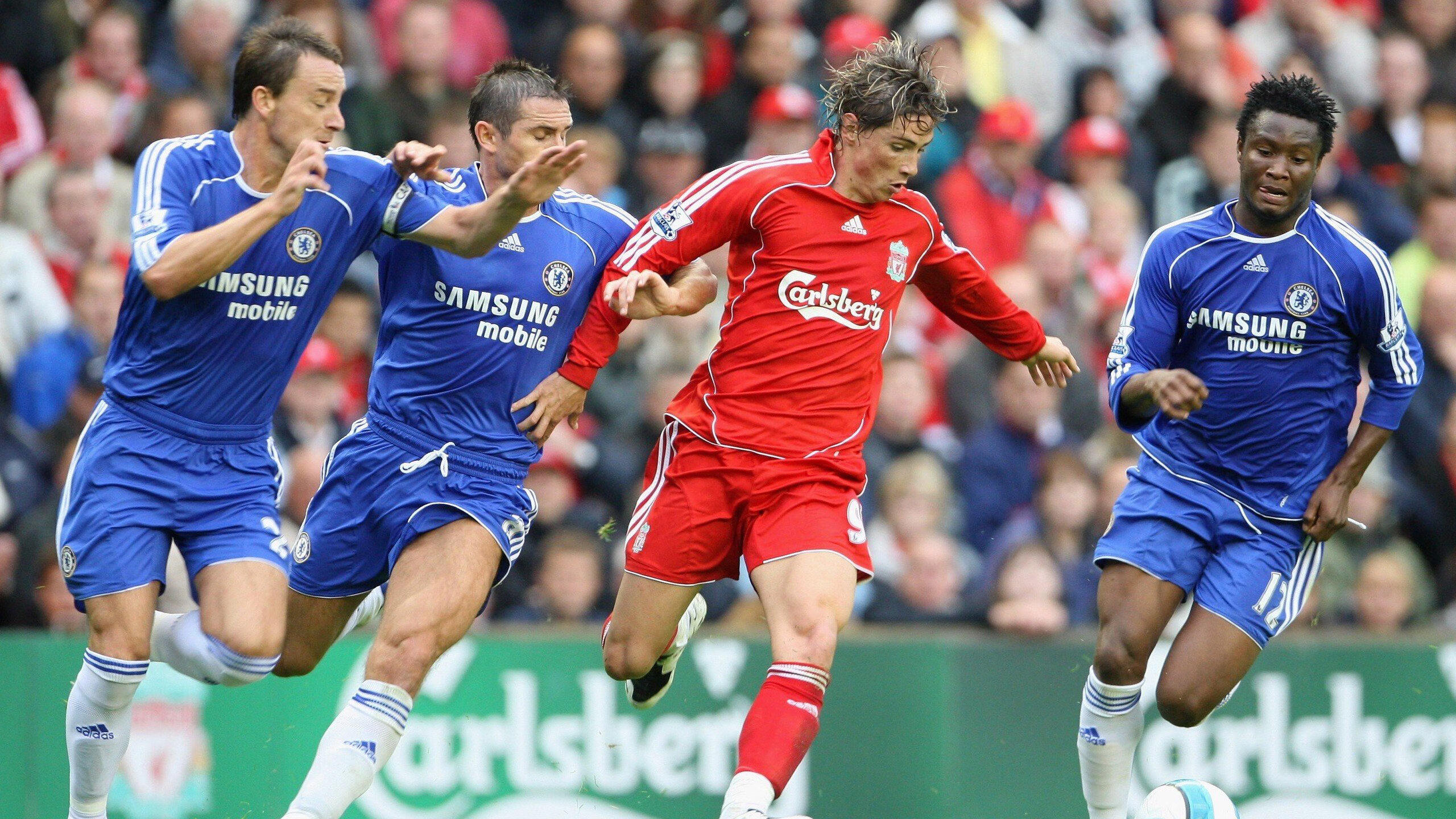 爱游戏真人体育娱乐-切尔西未能突破卡拉巴赫防线，2-2战平，欧冠小组赛形势复杂，切尔西 欧冠